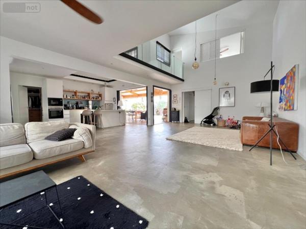 Autres types de maison à vendre à Saint-Pierre à la Réunion (97410), ref : 38625