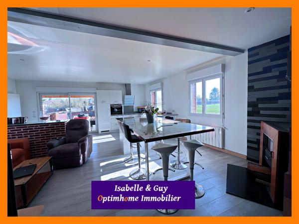 MAISON ENTIEREMENT RESTAURÉE AVEC DÉPENDANCE DE 250 M²