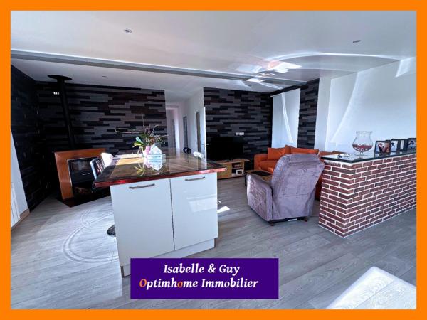 MAISON ENTIEREMENT RESTAURÉE AVEC DÉPENDANCE DE 250 M²