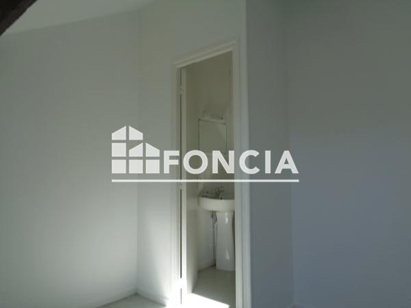 Location Appartement 2 pièces 26 m² - 2 RUE SAINT EUGENIE Soissons 02200