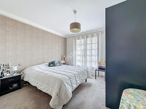 Grande maison familiale pleine de charme à Vouillé, aux portes de Poitiers ! 207 m² + terrain de 2 300 m²