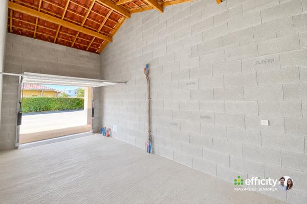 Maison
         4 pièces
        - 84 m² 359 900 € *