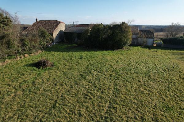 A vendre Maison a rénover en Pierre 125m² avec jardin à 47130 Bazens