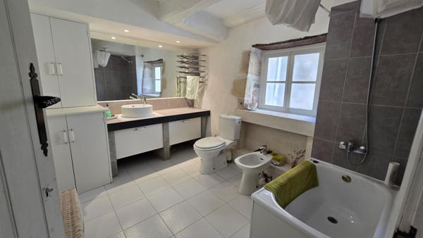 Belle demeure à  Charroux