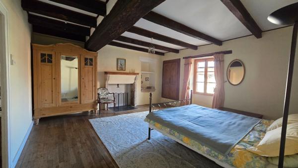 Belle demeure à  Charroux