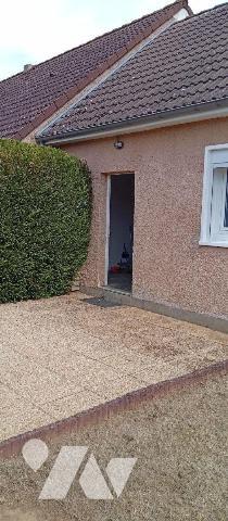 Maison à vendre à Beaugency (45190) dans le Loiret (45)

Vente d'une maison de 4 pièces situé...