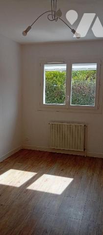 Maison à vendre à Beaugency (45190) dans le Loiret (45)

Vente d'une maison de 4 pièces situé...