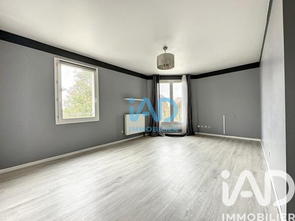 Location appartement 4 pièces 76 m² Saint-Pierre-du-Perray