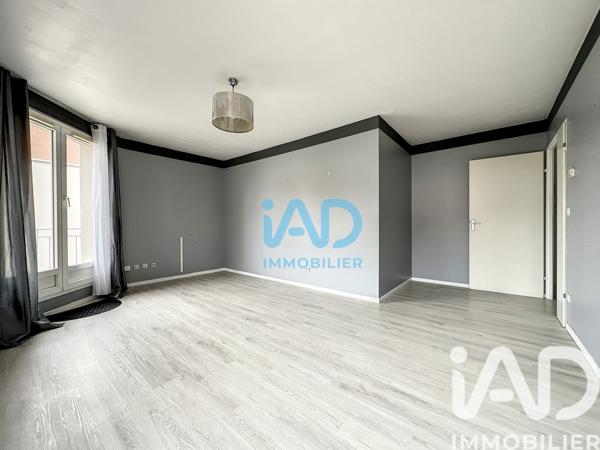 Location appartement 4 pièces 76 m² Saint-Pierre-du-Perray