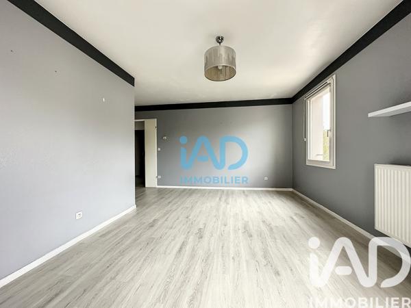 Location appartement 4 pièces 76 m² Saint-Pierre-du-Perray