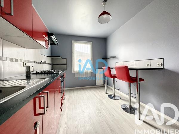 Location appartement 4 pièces 76 m² Saint-Pierre-du-Perray