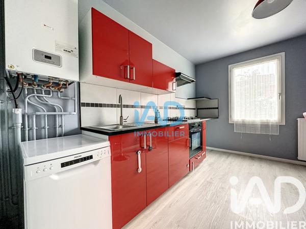 Location appartement 4 pièces 76 m² Saint-Pierre-du-Perray