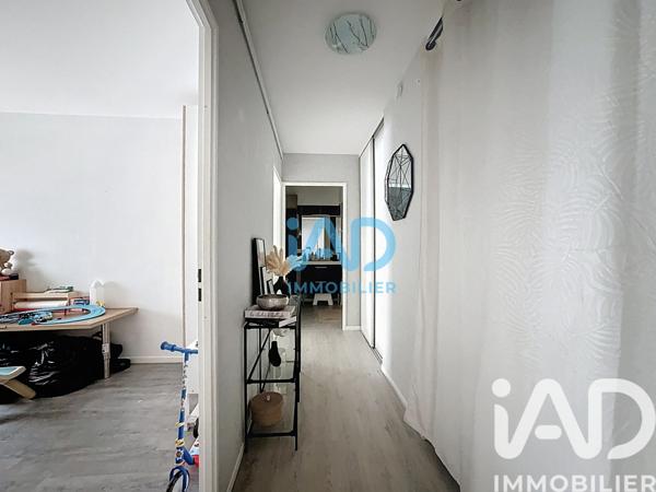 Location appartement 4 pièces 76 m² Saint-Pierre-du-Perray