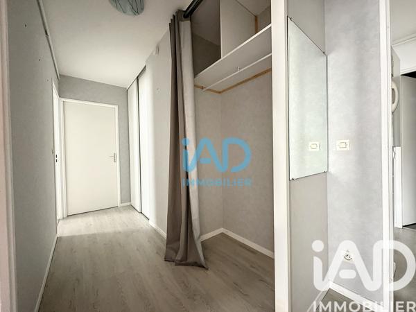 Location appartement 4 pièces 76 m² Saint-Pierre-du-Perray