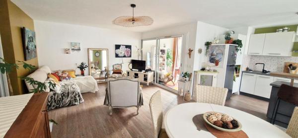 Appartement à Lahonce - 3 pièce(s) plus loggia - 77 m2