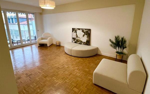 Appartement à vendre    3 pièces • 95,35 m2 Nice