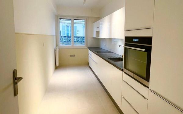 Appartement à vendre    3 pièces • 95,35 m2 Nice