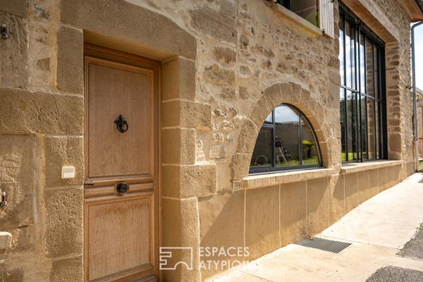 Ancienne grange rénovée avec charme et jardin