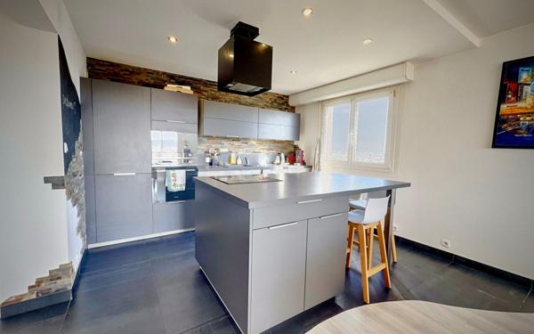 Appartement à vendre    5 pièces • 107 m2 Dijon