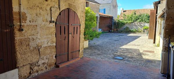Ferme Charmante à Cergy village avec 4 Chambres