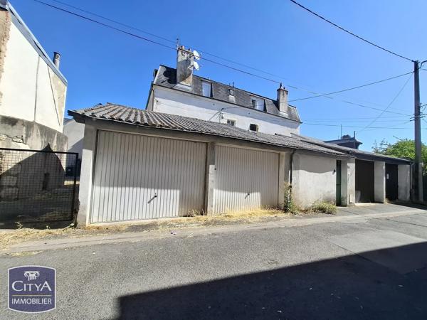 Parking à vendre 14m² Bourges (18000)