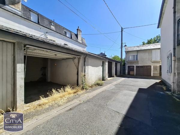 Parking à vendre 14m² Bourges (18000)