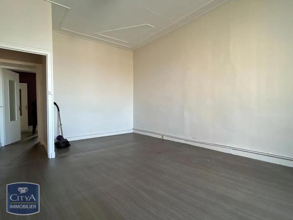Appartement à louer 2 pièces 57.3m²