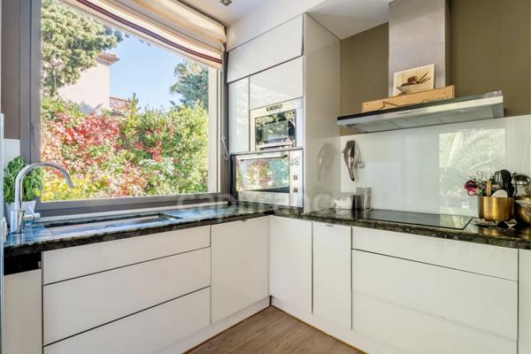 Maison à vendre 6 pièces LA CIOTAT (13) Terrain env. 1000 m²