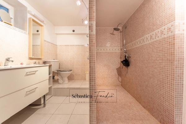 Maison à vendre 8 pièces VITROLLES (13) - piscine - vue panoramique dominante - grand calme - belle luminosité - grands volumes