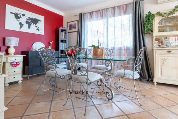 Maison à vendre 8 pièces VITROLLES (13) - piscine - vue panoramique dominante - grand calme - belle luminosité - grands volumes