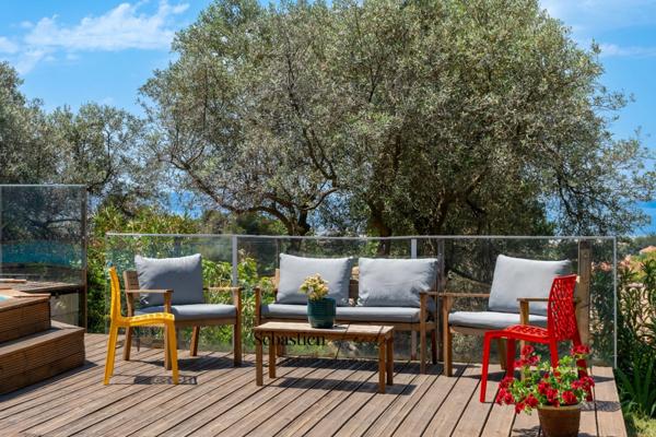 Maison à vendre 8 pièces VITROLLES (13) - piscine - vue panoramique dominante - grand calme - belle luminosité - grands volumes