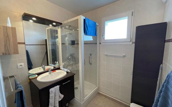 Appartement à louer    3 pièces •  Bonne