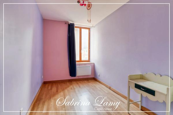 Propriete ancien corps de ferme à vendre 6 pièces BAYE (51)