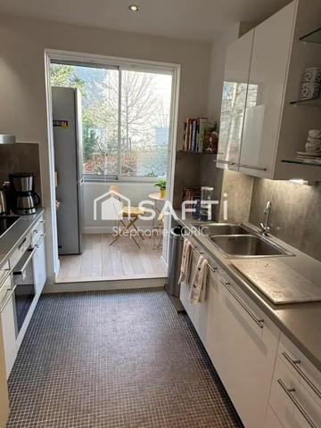 RARE - VUE TOUR EIFFEL - 5P 104 m² - CENTRE / GARE