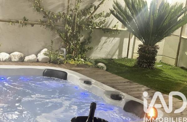 Immeuble à vendre 800 m² Saint-Louis-de-Montferrand