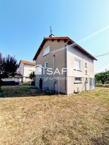 MAISON FAMILIALE 5 PIECES DE 141m2 AVEC JARDIN CLOS :ESPACE, CONFORT ET POTENTIEL A SAISIR!