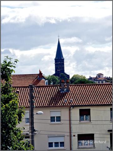 MAISON FAMILIALE 5 PIECES DE 141m2 AVEC JARDIN CLOS :ESPACE, CONFORT ET POTENTIEL A SAISIR!