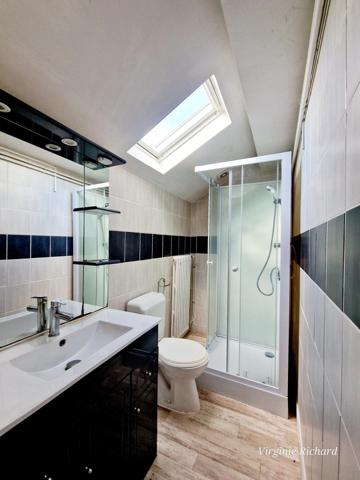 MAISON FAMILIALE 5 PIECES DE 141m2 AVEC JARDIN CLOS :ESPACE, CONFORT ET POTENTIEL A SAISIR!