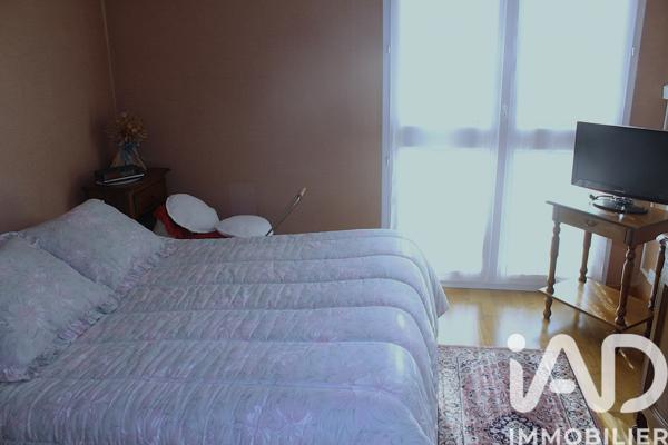 Immeuble à vendre 66 m² Les Mureaux