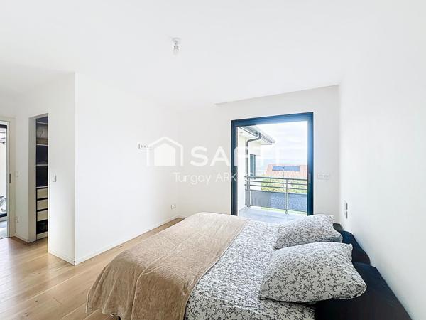 Villa contemporaine avec vue panoramique