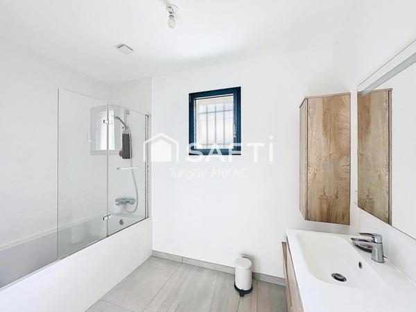 Villa contemporaine avec vue panoramique