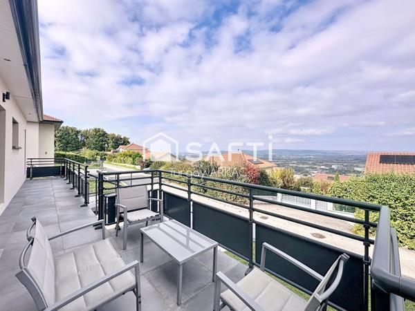 Villa contemporaine avec vue panoramique