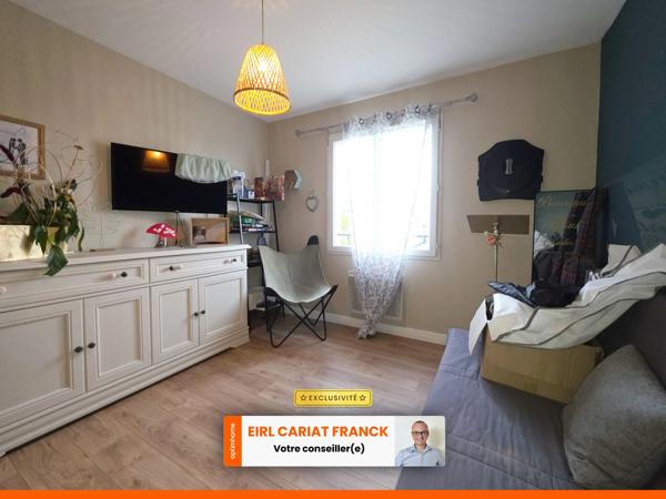 MAISON DE 132 M² AVEC DÉPENDANCES, L’ENSEMBLE SUR 3408 M² DE TERRAIN CLOS