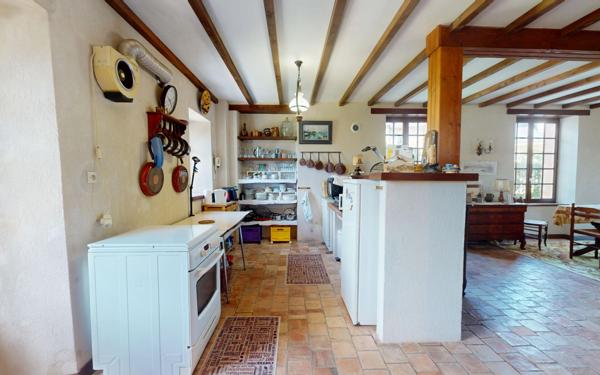 Maison à vendre    5 pièces •  Quettehou