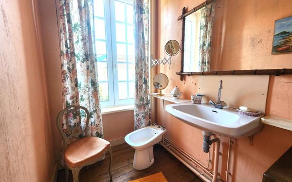 Maison à vendre    5 pièces •  Quettehou