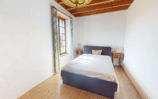 Maison à vendre    5 pièces •  Quettehou