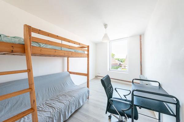 Maison à vendre 10 pièces 213m² Saint-Amand-les-Eaux (59230)