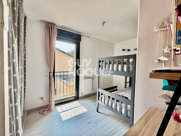 Maison moderne à vendre à Beynost - 4 pièces avec piscine + garage fermé