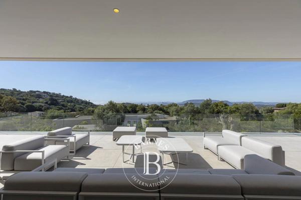 Sainte-Lucie-de-Porto-Vecchio, Villa 4 Chambres -  254 m² à vendre