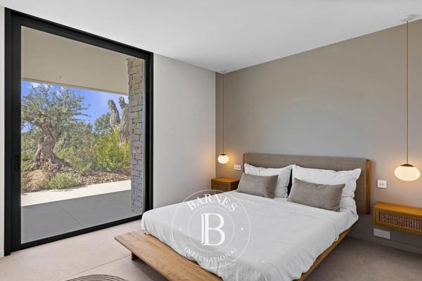 Sainte-Lucie-de-Porto-Vecchio, Villa 4 Chambres -  254 m² à vendre
